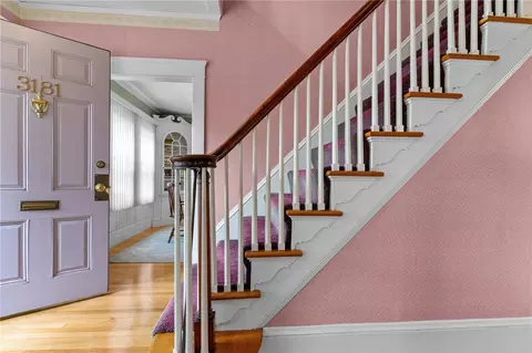 Entry Way - 3181 Post Rd, Warwick, RI 02886 photo 2 of 5