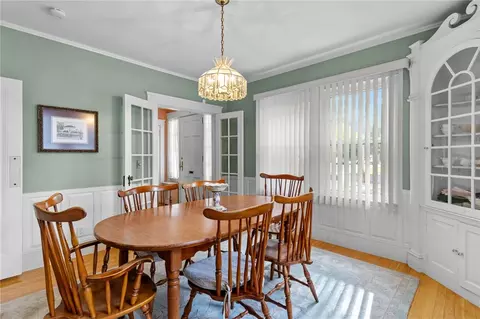 Dining - 3181 Post Rd, Warwick, RI 02886 photo 2 of 4