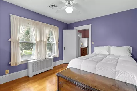 Bedroom - 3181 Post Rd, Warwick, RI 02886 photo 6 of 12