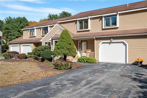 80 Fisher Rd #10, Cumberland, RI 02864