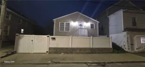 131 Ruggles St, Providence, RI 02908