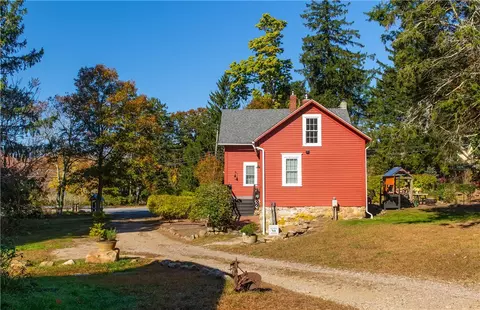 6196 Flat River Rd, Coventry, RI 02827 photo 4