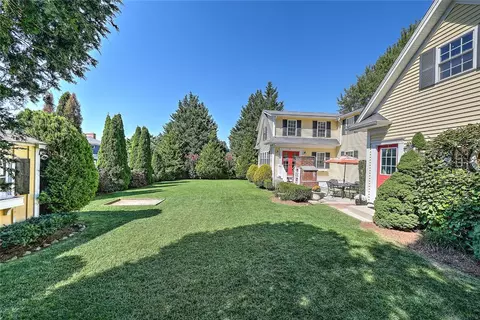 Exterior - 18 Taddy Ave, Warren, RI 02885 photo 9 of 11