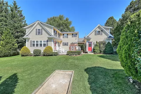 Exterior - 18 Taddy Ave, Warren, RI 02885 photo 10 of 11