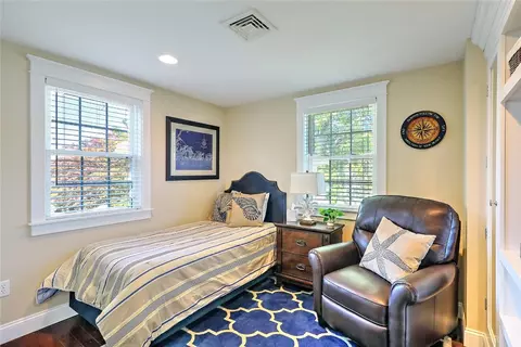 Bedroom - 18 Taddy Ave, Warren, RI 02885 photo 3 of 4