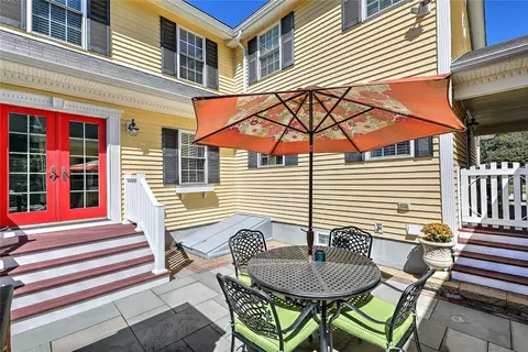 Exterior - 18 Taddy Ave, Warren, RI 02885 photo 6 of 11
