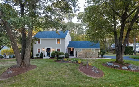 90 Bryant Dr, North Kingstown, RI 02852