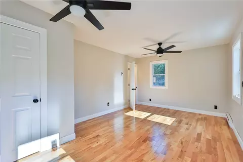 Bedroom - 92 First Rd, Glocester, RI 02814 photo 7 of 8