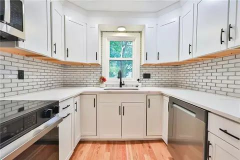 92 First Rd, Glocester, RI 02814