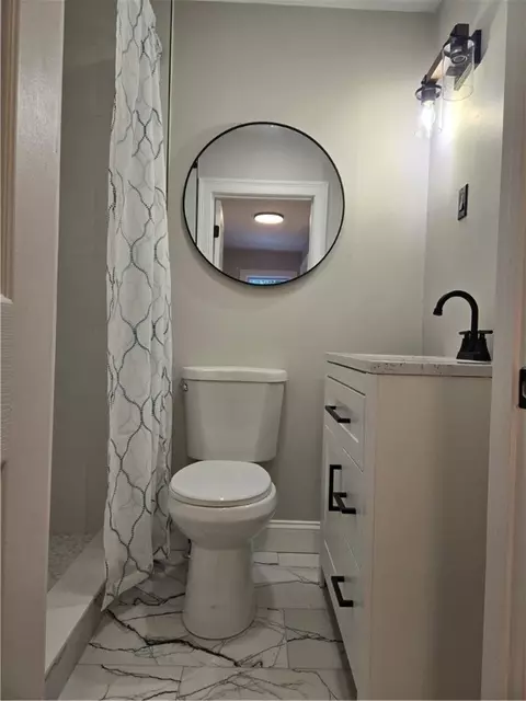 Bath - 92 First Rd, Glocester, RI 02814 photo 3 of 3