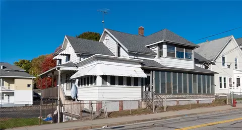 576 Diamond Hill Rd, Woonsocket, RI 02895