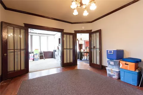 576 Diamond Hill Rd, Woonsocket, RI 02895 photo 4
