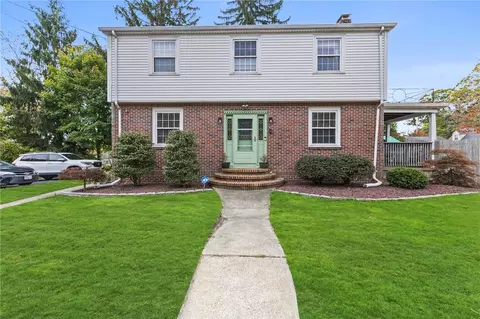 2536 Hartford Ave, Johnston, RI 02919