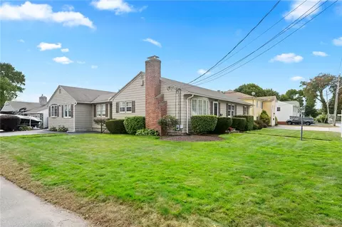 597 Woodward Rd, North Providence, RI 02904