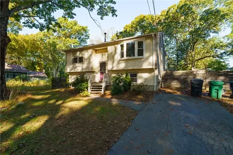 111 Brightside Ave, Warwick, RI 02889