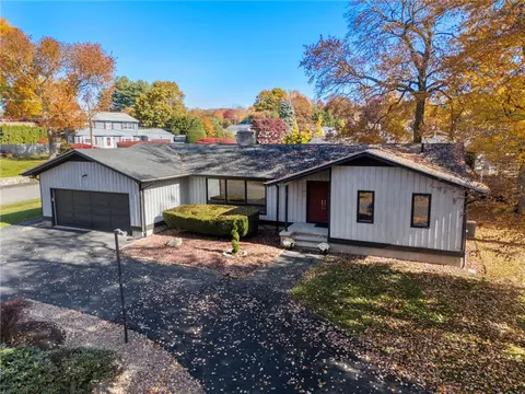 55 W River Pkwy, North Providence, RI 02904