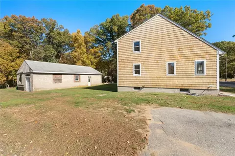 3491 Flat River Rd, Coventry, RI 02816 photo 2