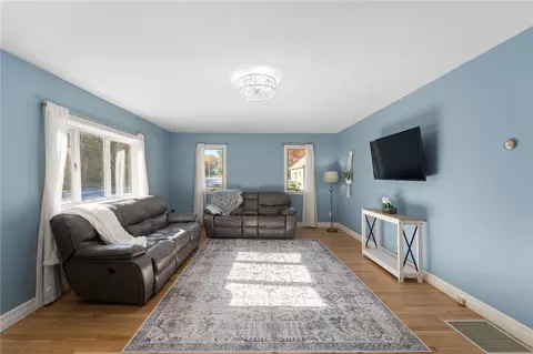 3491 Flat River Rd, Coventry, RI 02816 photo 6