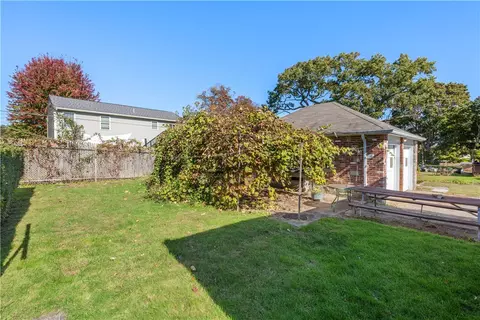 93 Grove Ave, Warwick, RI 02889 photo 25