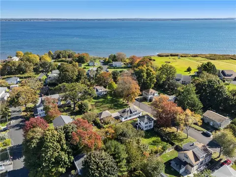 93 Grove Ave, Warwick, RI 02889