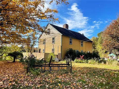 114 Colwell Rd, Burrillville, RI 02830