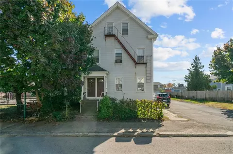 51 Johnson St, Pawtucket, RI 02860