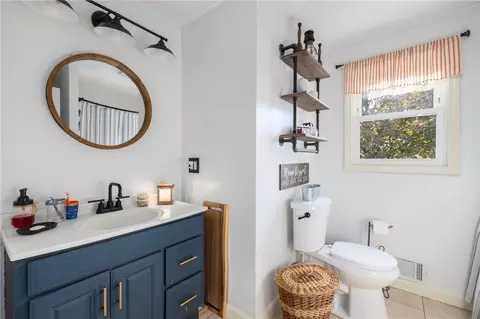 Bath - 70 Pender Ave, Warwick, RI 02889 photo 1 of 1