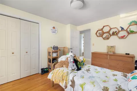 Bedroom - 70 Pender Ave, Warwick, RI 02889 photo 2 of 4