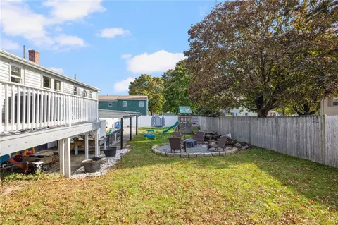 Exterior - 70 Pender Ave, Warwick, RI 02889 photo 9 of 10