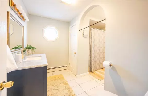 34 Mailloux St, Woonsocket, RI 02895 photo 15