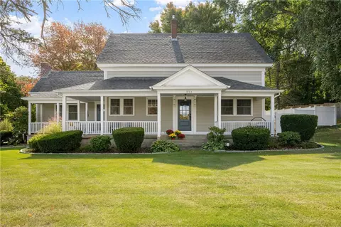 514 Putnam Pike, Greenville, RI 02828