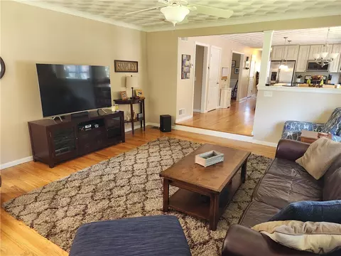 Living - 2 Jay Ct, Cranston, RI 02921 photo 2 of 3