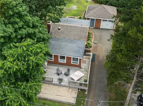 14 Shore Dr, Warren, RI 02885 photo 27