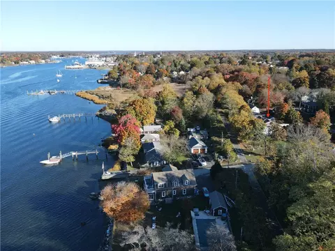 View/Area - 63 Maple St, Warren, RI 02885 photo 6 of 7