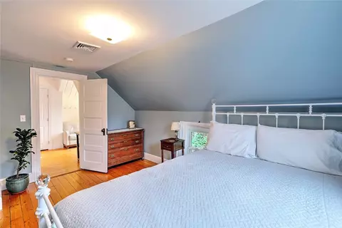 Bedroom - 63 Maple St, Warren, RI 02885 photo 1 of 5