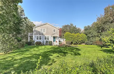 Exterior - 63 Maple St, Warren, RI 02885 photo 5 of 11