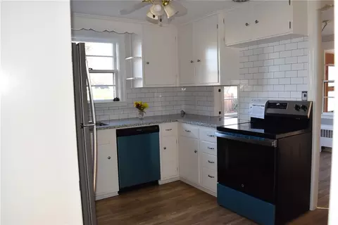 Kitchen - 90 Park View Ave, Warwick, RI 02888 photo 1 of 1