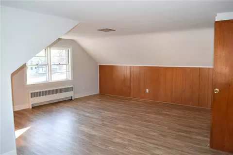 Bedroom - 90 Park View Ave, Warwick, RI 02888 photo 3 of 6