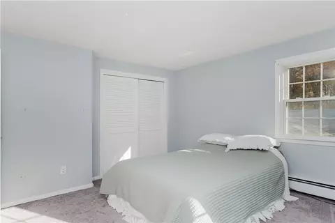 Bedroom - 25 Hiawatha Dr, Exeter, RI 02822 photo 4 of 6