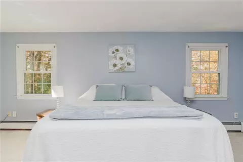 Bedroom - 25 Hiawatha Dr, Exeter, RI 02822 photo 1 of 6