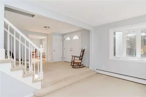 Entry Way - 25 Hiawatha Dr, Exeter, RI 02822 photo 1 of 2