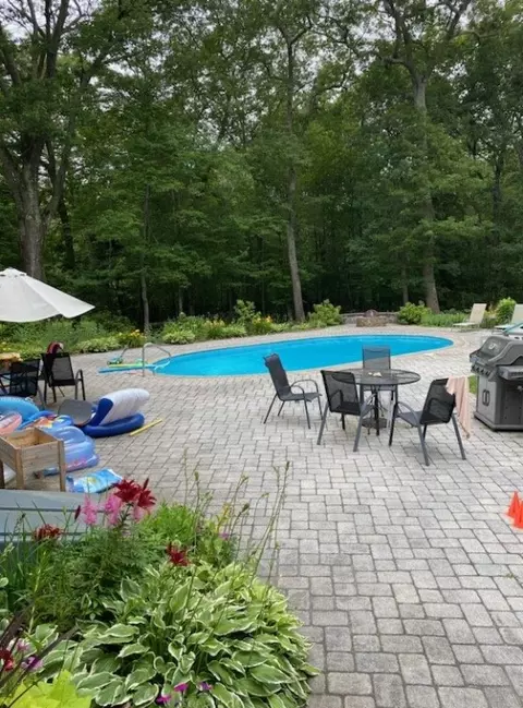 Exterior - 25 Hiawatha Dr, Exeter, RI 02822 photo 9 of 9