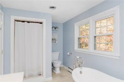 Bath - 25 Hiawatha Dr, Exeter, RI 02822 photo 2 of 7