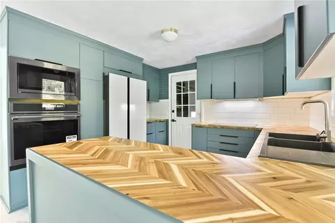 Kitchen - 79 Barton Ave, Warwick, RI 02889 photo 1 of 3