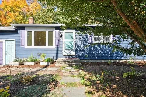 79 Barton Ave, Warwick, RI 02889