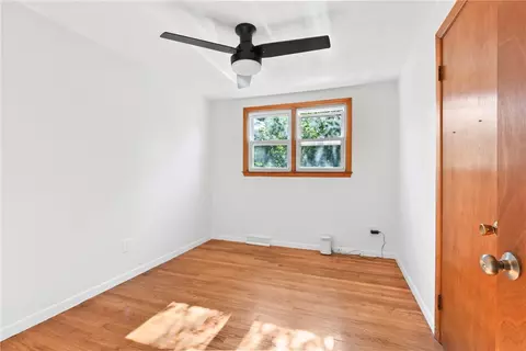 Bedroom - 79 Barton Ave, Warwick, RI 02889 photo 5 of 5