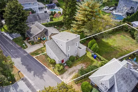 13 Everett Ave, Bristol, RI 02809 photo 20