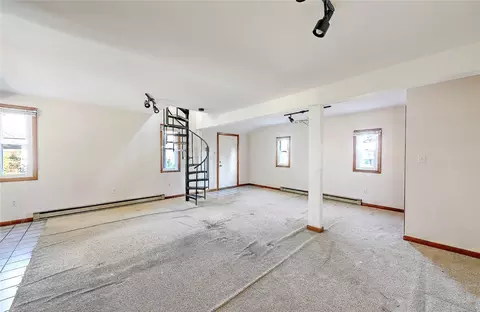 13 Everett Ave, Bristol, RI 02809 photo 8