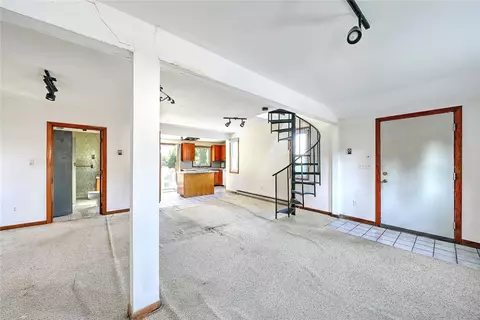 13 Everett Ave, Bristol, RI 02809 photo 7