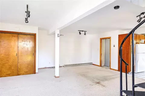 13 Everett Ave, Bristol, RI 02809 photo 5